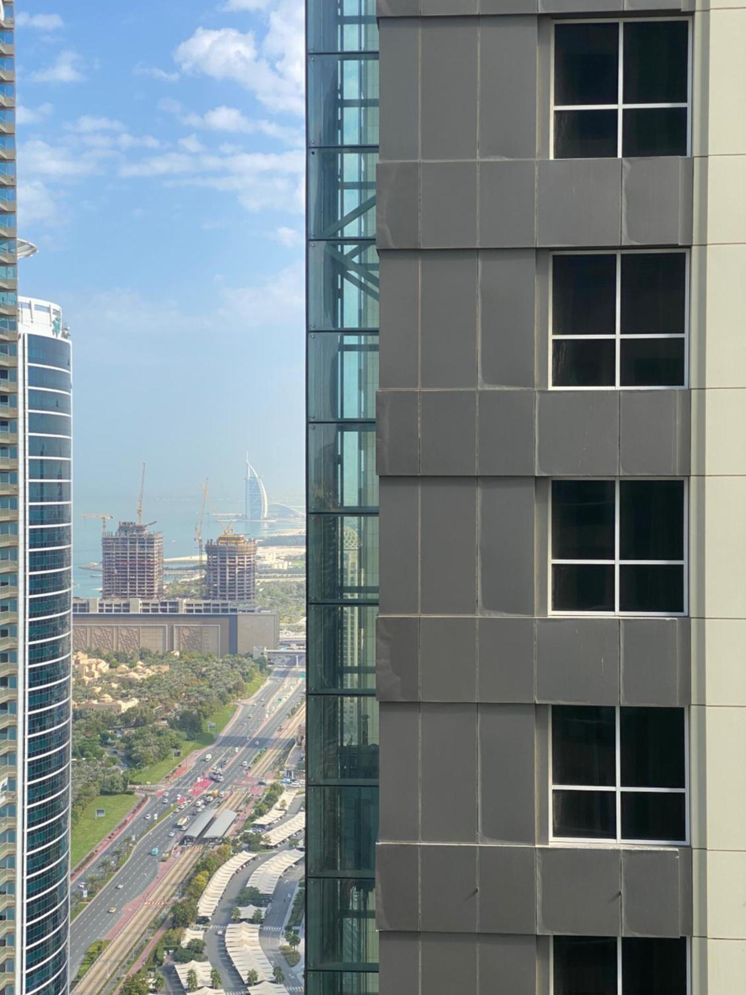Skyline Haven In Dubai Marina Apartment Exterior photo